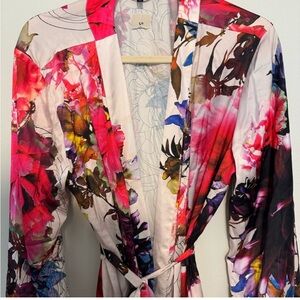 ❤️Beautiful Soma Pink and Red Floral Robe